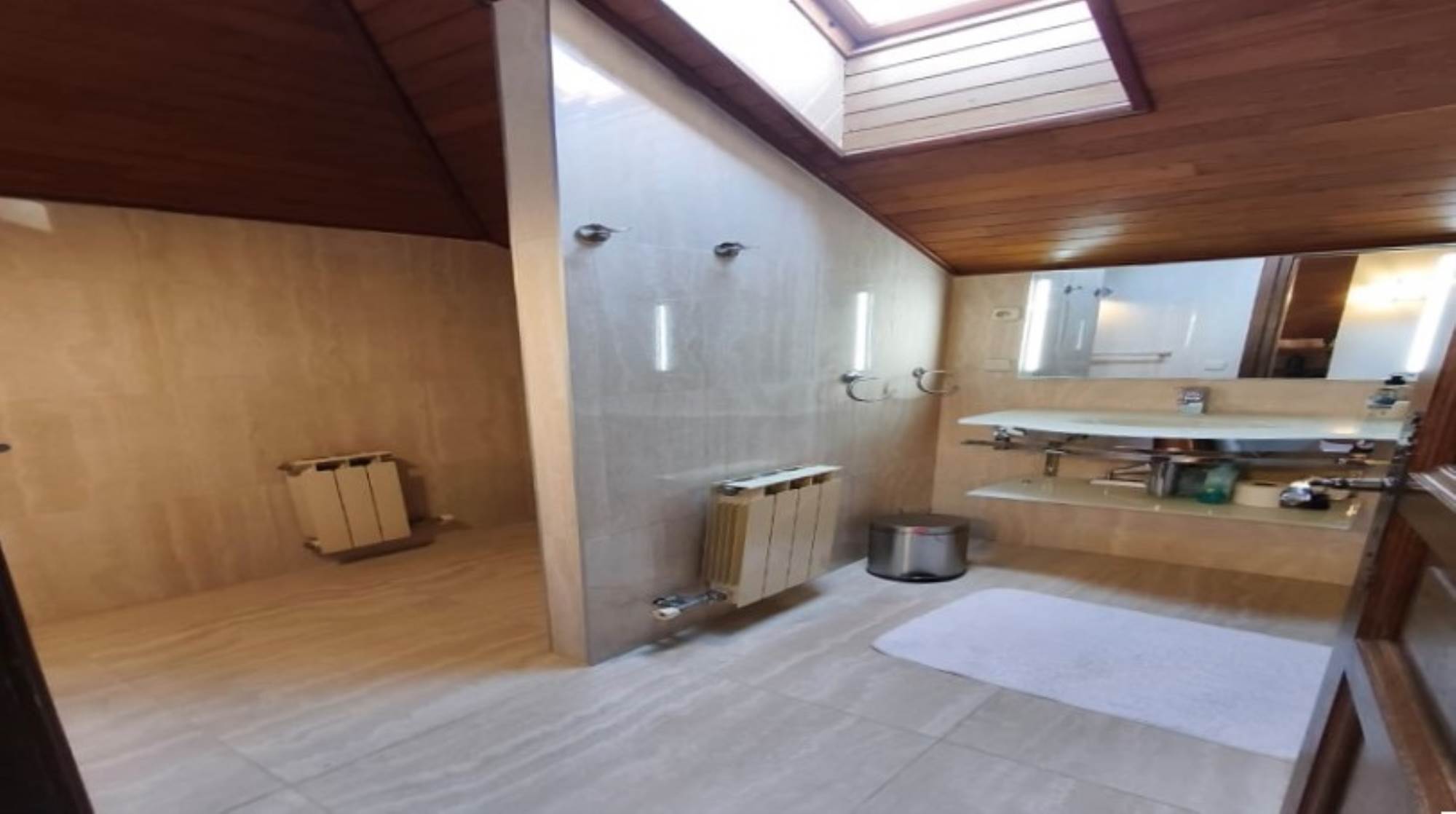 Àtic dúplex amb jardí 