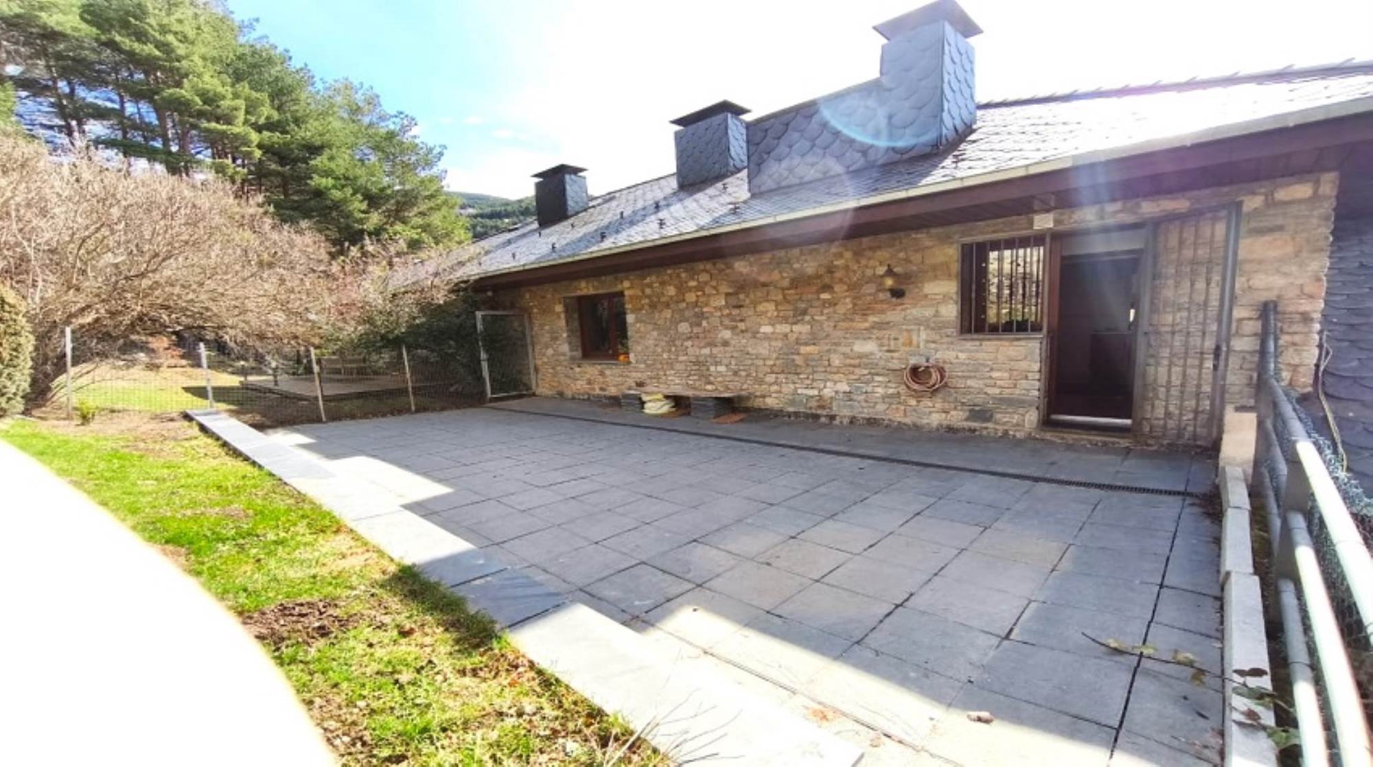 Àtic dúplex amb jardí 