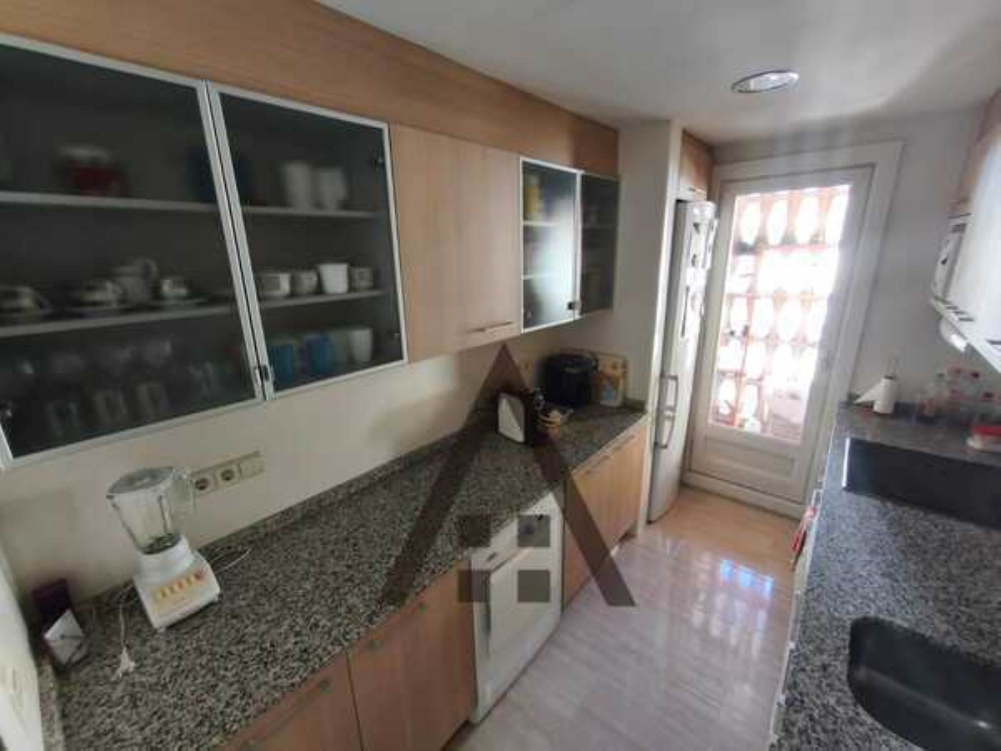 Es lloga ampli pis a Arinsal